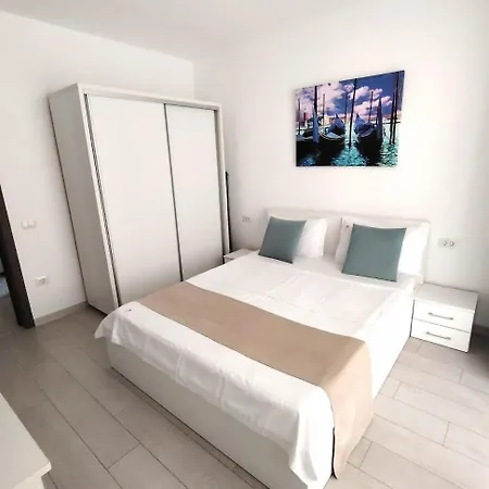 Appartement Holidayy - Amarilia