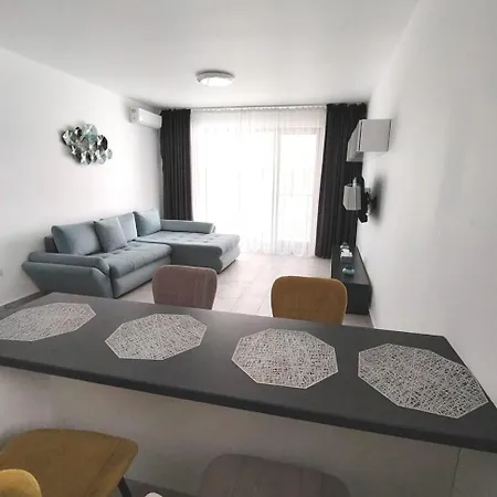Appartement Holidayy - Amarilia Năvodari